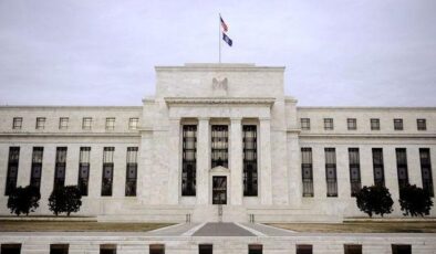 Bloomberg anketi: Fed enflasyona rağmen faiz öngörüsünü değiştirmez