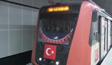 Cumhurbaşkanı Erdoğan yeni metro hattının test sürüşünü yaptı