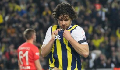 Ferdi Kadıoğlu, Süper Lig’de ilk golünü attı