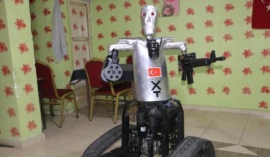 Siirtli mucit yapay zekalı robot asker geliştirdi