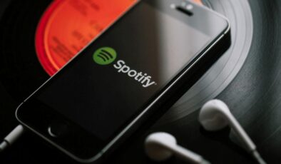 Spotify’dan Apple’a yeni suçlama: Güncelleme engelleniyor mu?