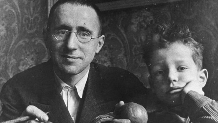 Epik tiyatro ustası olan Bertolt Brecht’in ödüllü eseri: Gecede Trampet Sesleri