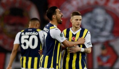 Fenerbahçe taraftarından İsmail Kartal’a rotasyon eleştirisi