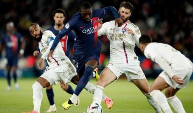 PSG, sahasında Lyon’u rahat geçti